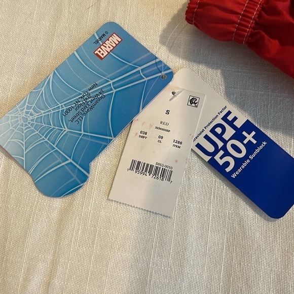 NWT boys Spider man swim shorts S - Picture 7 of 7